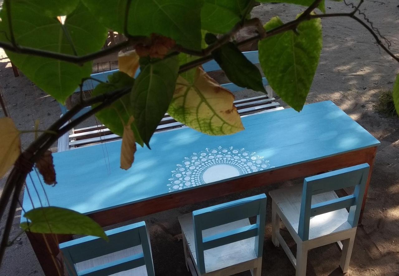 Harry'S Ocean House Watukarung Homestay Kalak Kültér fotó