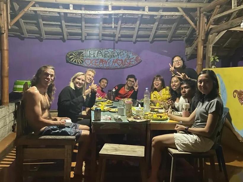 Harry'S Ocean House Watukarung Homestay Kalak Kültér fotó