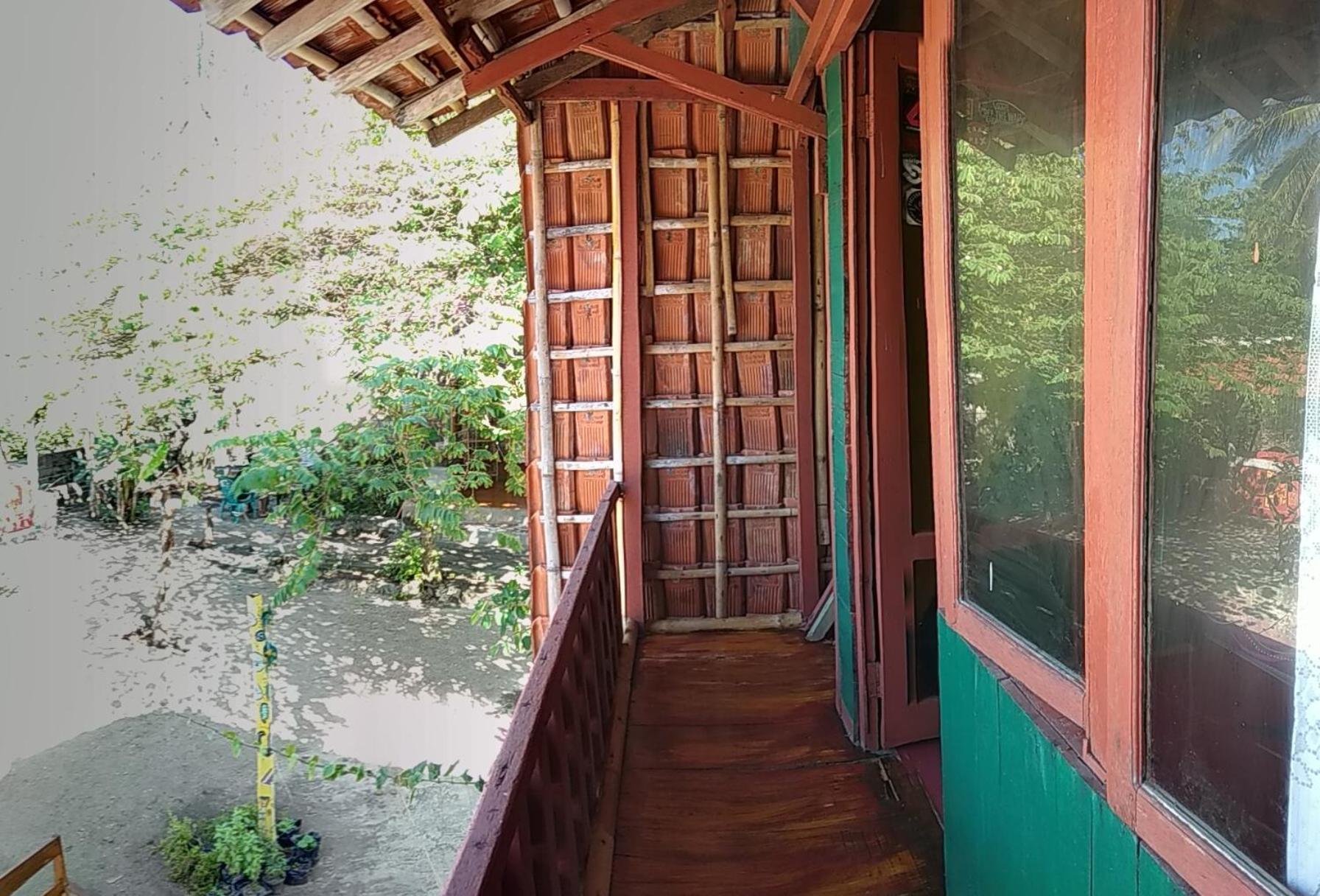 Harry'S Ocean House Watukarung Homestay Kalak Szoba fotó