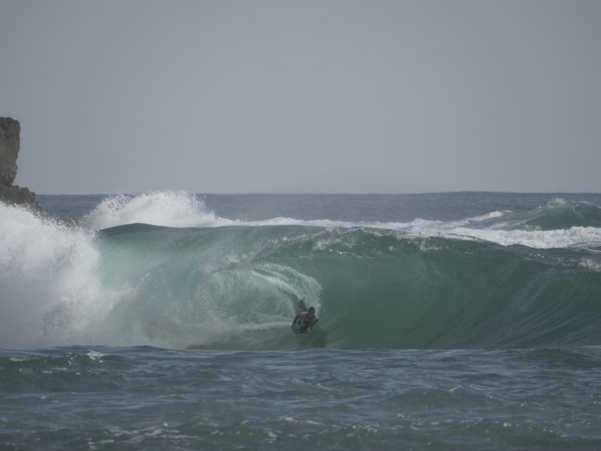 Harry'S Ocean House Watukarung Homestay Kalak Kültér fotó